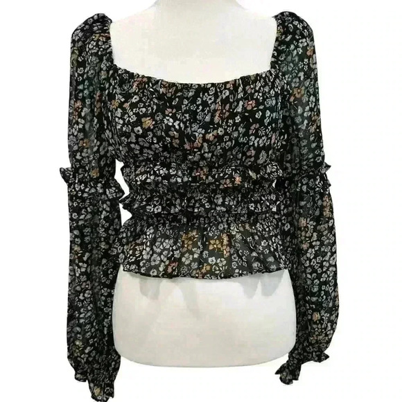 ASTR THE LABLE FAIRFIELD Floral Top
 Black Size Small - Picture 5 of 11